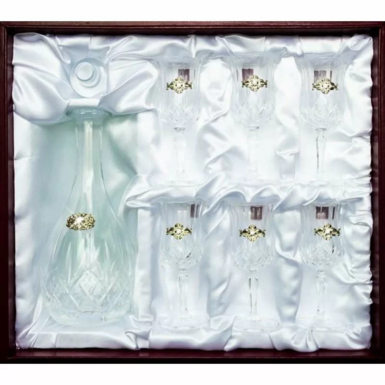 Buy an exquisite set of 6 glasses and a decanter
