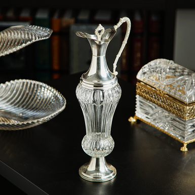 Crystal decanter with silver accents "Age-old elegance" from the beginning of the 20th century foto