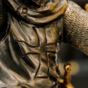 wow video Скульптура "Тевтонский рыцарь со щитом"