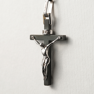 Крест-кулон с белого золота фото