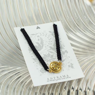 браслет на шнурку фото