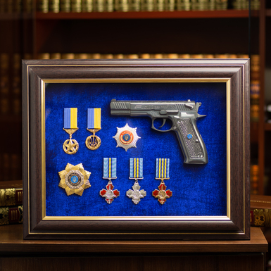 Комплект Пістолет Форт з нагородами фото
