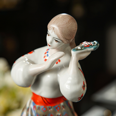 statuette with hand-painted photo