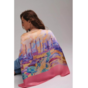 scarf on a woman's back photo