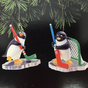 Набір із двох vintage прикрас з пінгвінами «Goal Line Glory» від Hallmark Keepsake Ornament фото