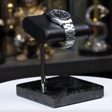 wow video Подставка для наручных часов "Rolex" (черный наппа, алюминий) от Michel Maloch