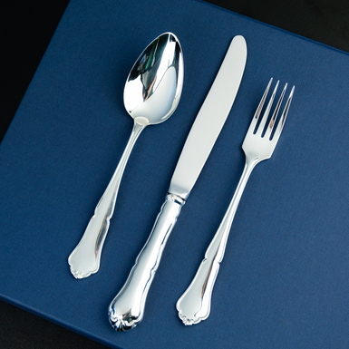 silver tableware set photo