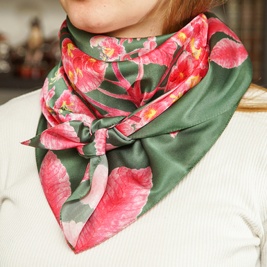 green scarf photo