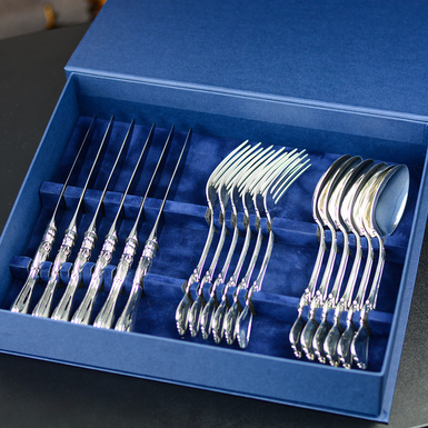 exclusive cutlery set photo