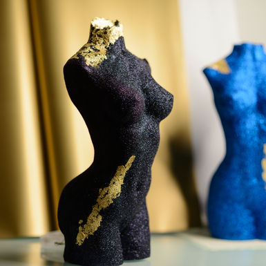 black figurine photo