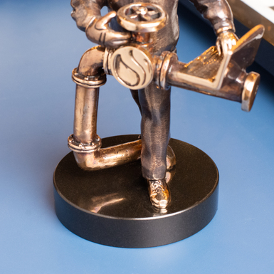 статуетка з бронзи та базальту фото
