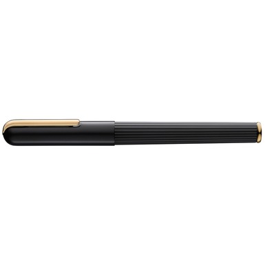 перьевая ручка с золотым покрытием фото
