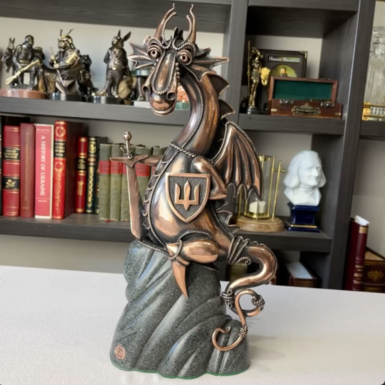 wow video Авторська скульптура з міді та полістоуну «Дракон-захисник» від В'ячеслава Дідковського