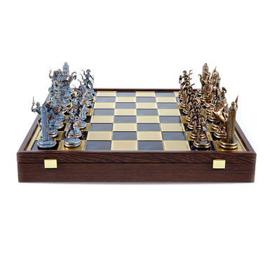 набор шахмат в античном стиле фото