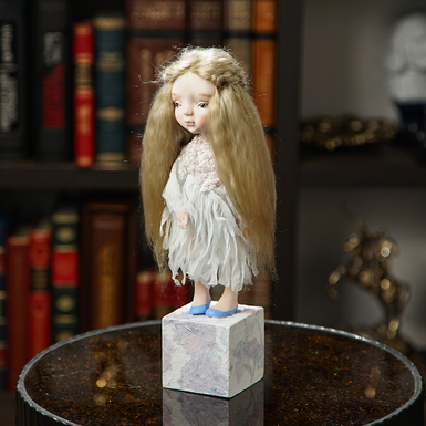 Авторская интерьерная кукла ручной работы "Viola" фото