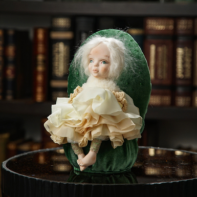 Авторская интерьерная кукла ручной работы "Veronica" фото