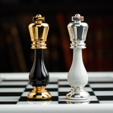 шахматная фигура королева фото