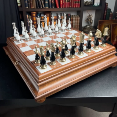 wow video Chess "Empire" by Italfama