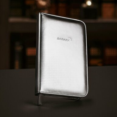 фірмова коробка Барака фото