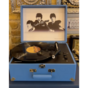 wow video Portable Turntable "Beatles" by Crosley 