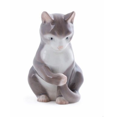 Porcelain figurine "Little kitten" by Bing & Grøndahl, Denmark, 1970-1983 photo