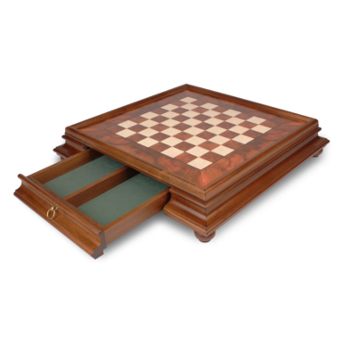 chess with box photo
