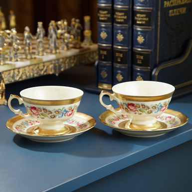 чайний сервіз чашки з блюдцями фото 1