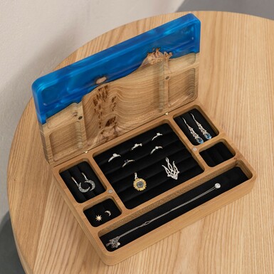 jewelry box photo