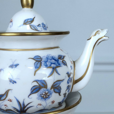 antique teapot photo