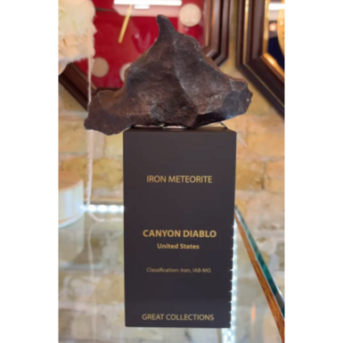 wow video Сертифікований метеорит "Canyon Diablo CBO0011", 888 г (США)
