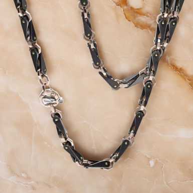 exclusive chain photo