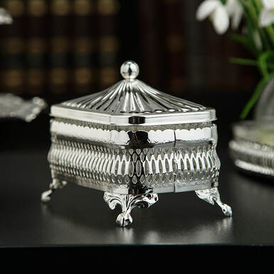 Silver plated butter dish with lid photo