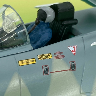 Пилот фигурка фото