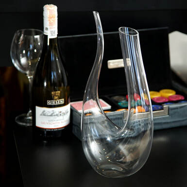 decanter photo