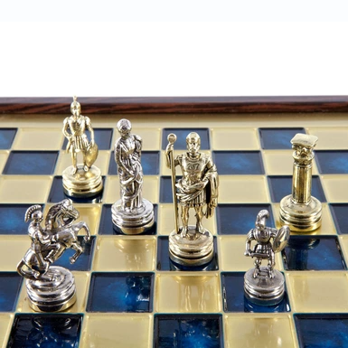 exclusive chess