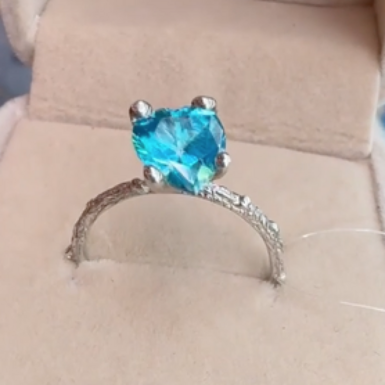 wow video Silver ring "Drop" 925 topaz sample and sapphire from Fama Jewelry House