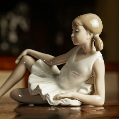 Балерина в пастельных тонах фото