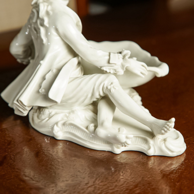 Detailed statuette photo