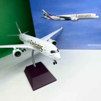 Model airplane on stand photo