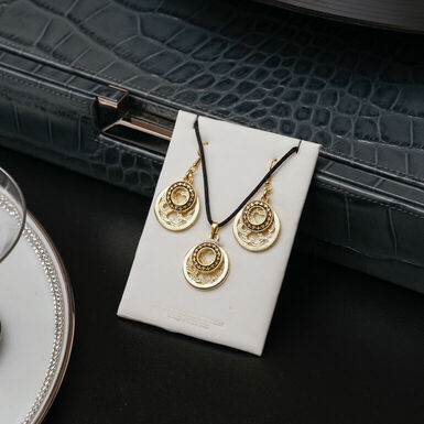 видео Комплект (серьги и кулон) "Hearts"