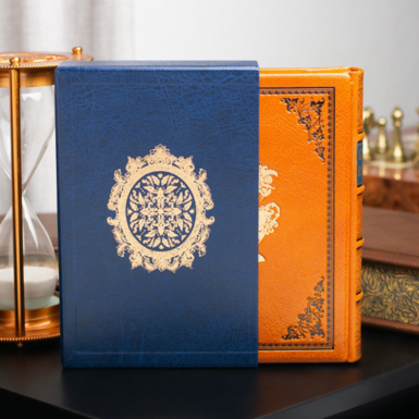 Чохол у синьому кольорі з тисненням фото