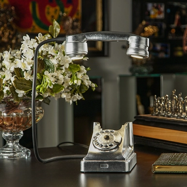 wow video Desk lamp-phone "Call me!"