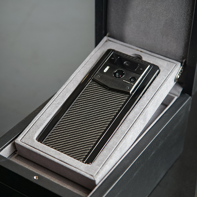 Сенсорный телефон на подарок фото