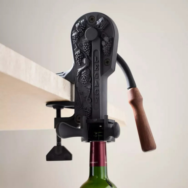 Деталізований візерунок на ручці штопор фото