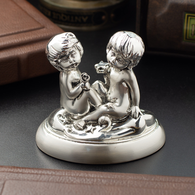 statuette for gift photo