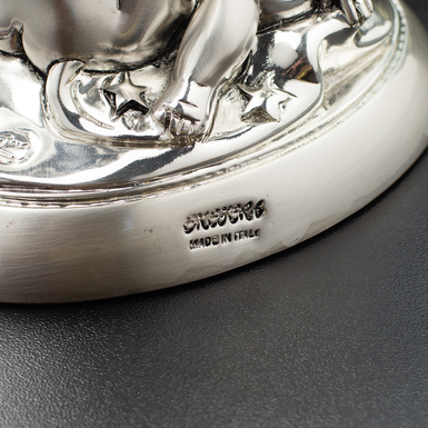 exclusive statuette photo