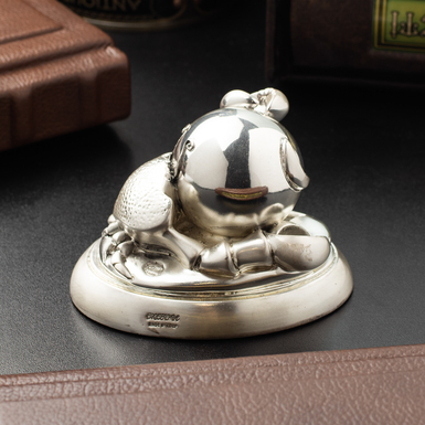 статуэтка на подставке фото