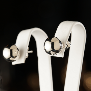 посеребреные шарики серги фото 1