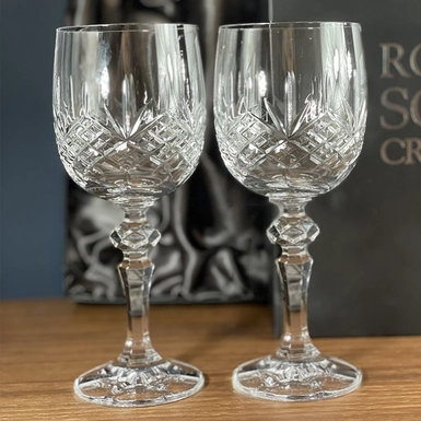 wow video Crystal wine glasses (2 pcs.) "Queen"
