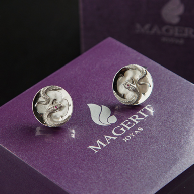 Червоні сапфіри з діамантами фото